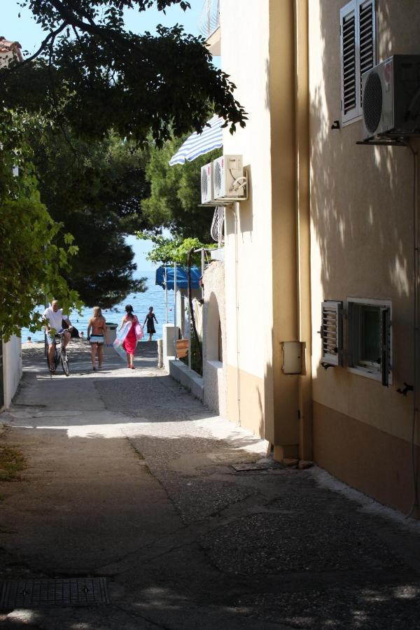 Apartments By The Sea Drvenik Donja Vala, Makarska - 6658 Exterior foto